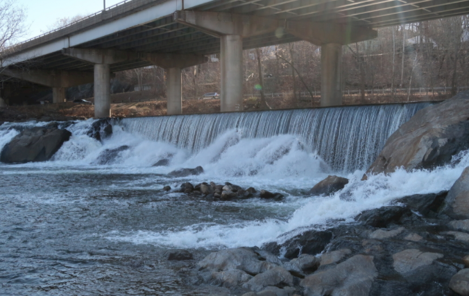 使用COD氨氮測(cè)定儀前，對(duì)取回的水樣該如何保存？